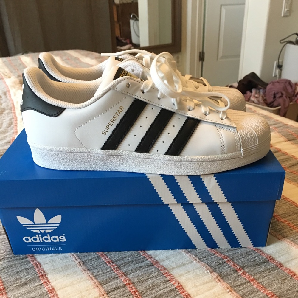 Brand NEW never worn Adidas Superstars!